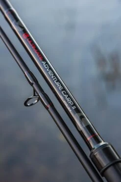 Canne Ultimate Adventure Carp II 11ft (2-brins) -Matériel de pêche 1541c17f7c337c28