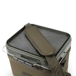 Avid Compound Bucket & Pouch Caddy 32 Avid Compound Bucket & Pouch Caddy -Matériel de pêche 1ed8ce21aefa6be8