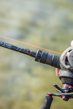 Ultimate Chikara Cast 2,10m 10-20g -Matériel de pêche 24277f0620ea360e