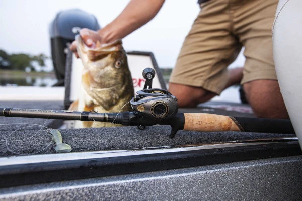 Lew's Custom Pro Topwater Special 2,03m (4-14g) 3 Lew's Custom Pro Topwater Special 2,03m (4-14g)