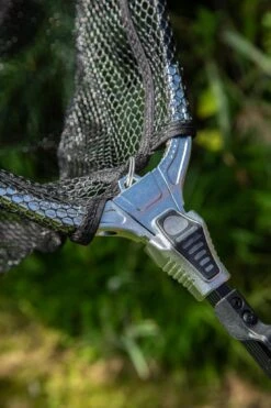 Ultimate Landingnet Rubber 60x60cm (75-130cm) -Matériel de pêche 5605a2df9a2e5d54