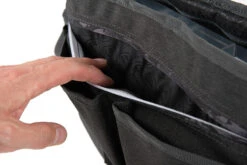 Sacoche Fox Rage Street Fighter Messenger Shoulder Bag (Incl. 2 Boites) -Matériel de pêche a7633dfd05796ef5