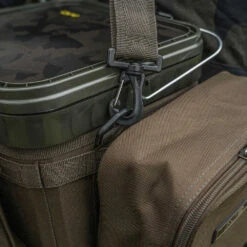 Avid Compound Bucket & Pouch Caddy 21 Avid Compound Bucket & Pouch Caddy -Matériel de pêche d101cba687ca3f25