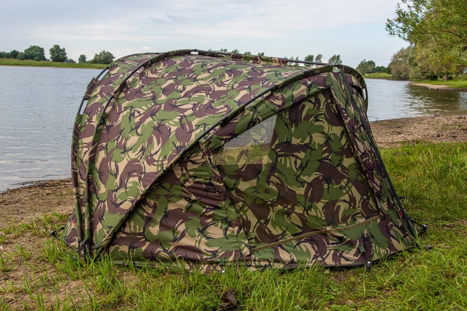 Ultimate Bionic Bivvy DPM Camouflage 1-Man 4 Ultimate Bionic Bivvy DPM Camouflage 1-Man – Image 2